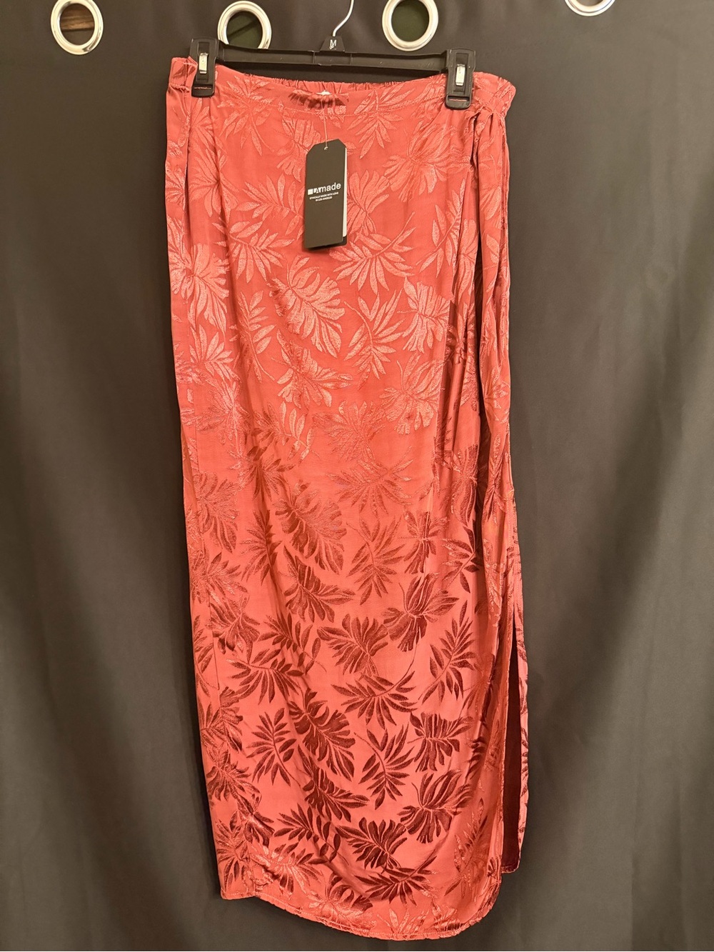 LA made Rust Floral Silky Maxi Skirt Size L New With Tags